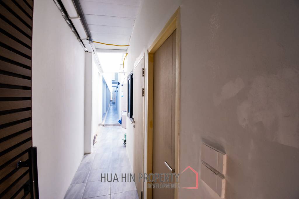 Luxurious 5-Bedroom Kehadfa Grand Villa in Cha-Am