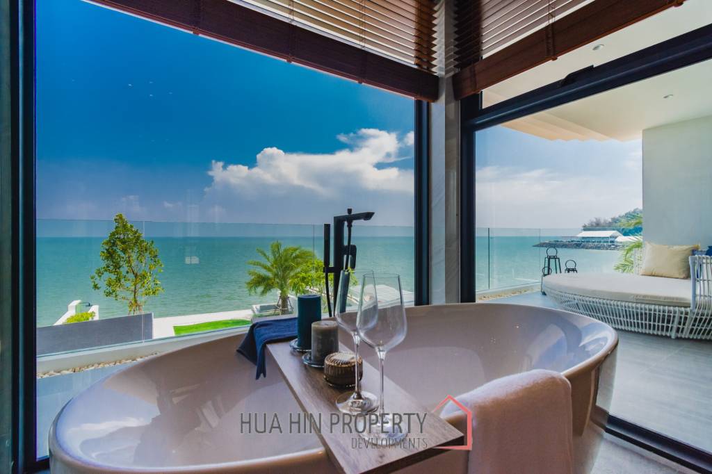 Luxurious 5-Bedroom Kehadfa Grand Villa in Cha-Am