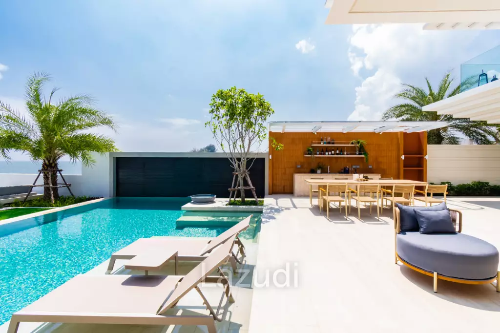 Luxurious 5-Bedroom Kehadfa Grand Villa in Cha-Am