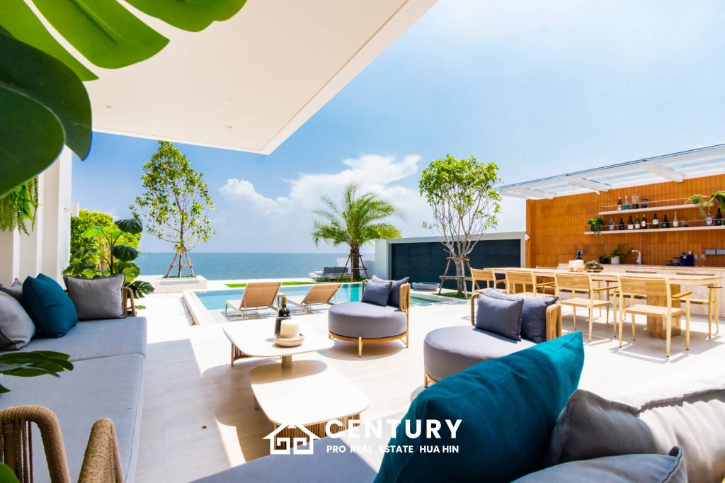 Luxurious 5-Bedroom Kehadfa Grand Villa in Cha-Am