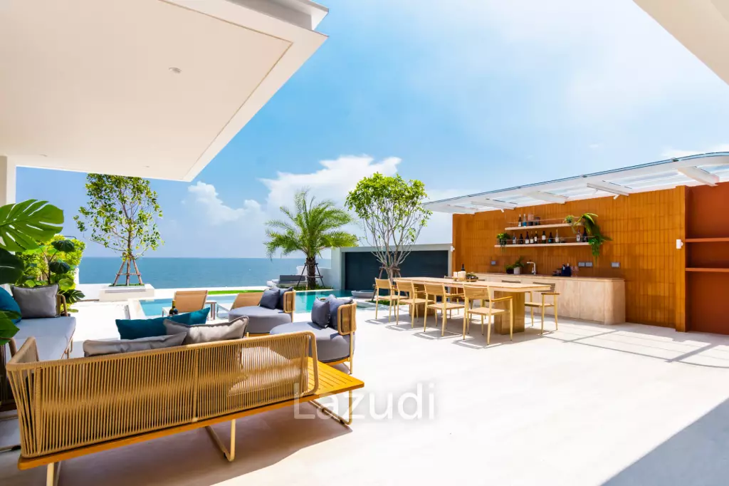Luxurious 5-Bedroom Kehadfa Grand Villa in Cha-Am