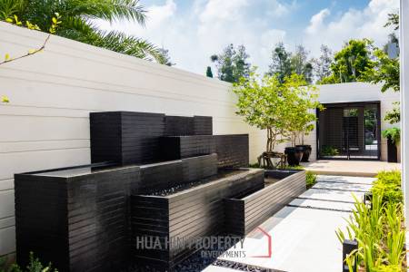 Luxurious 5-Bedroom Kehadfa Grand Villa in Cha-Am