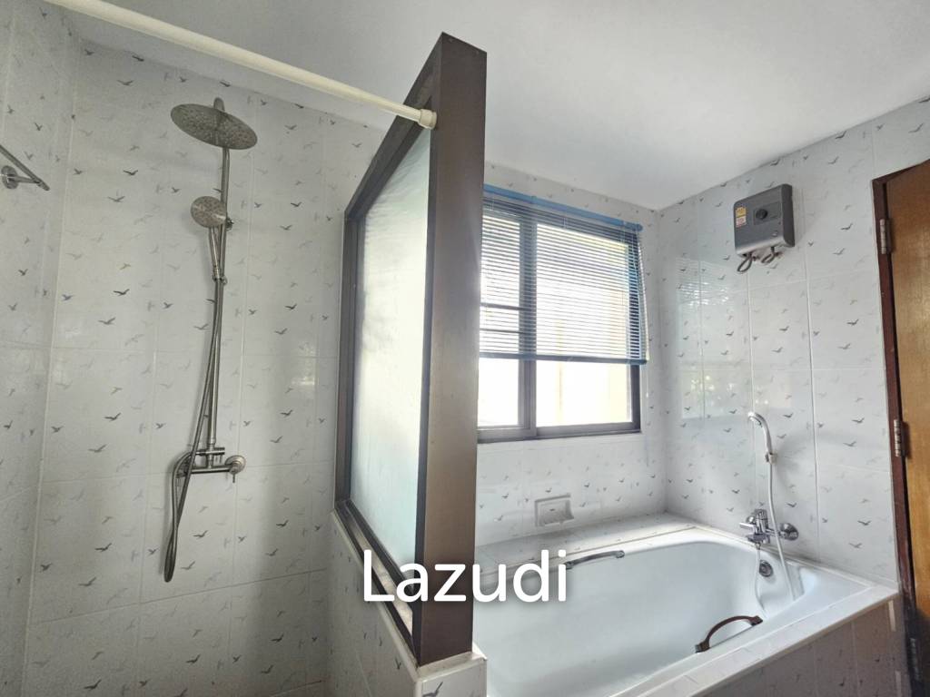 135 ตร.ม 2 เตียง 2 อาบน้ำ คอนโดมิเนียม For ขาย