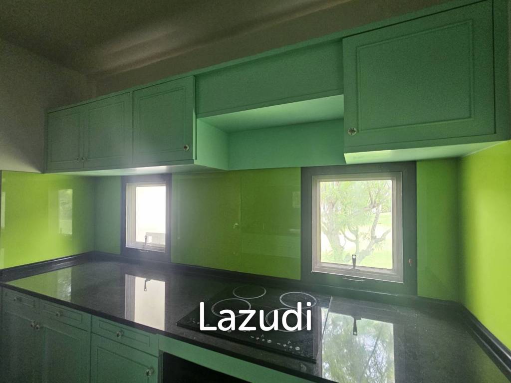 135 ตร.ม 2 เตียง 2 อาบน้ำ คอนโดมิเนียม For ขาย