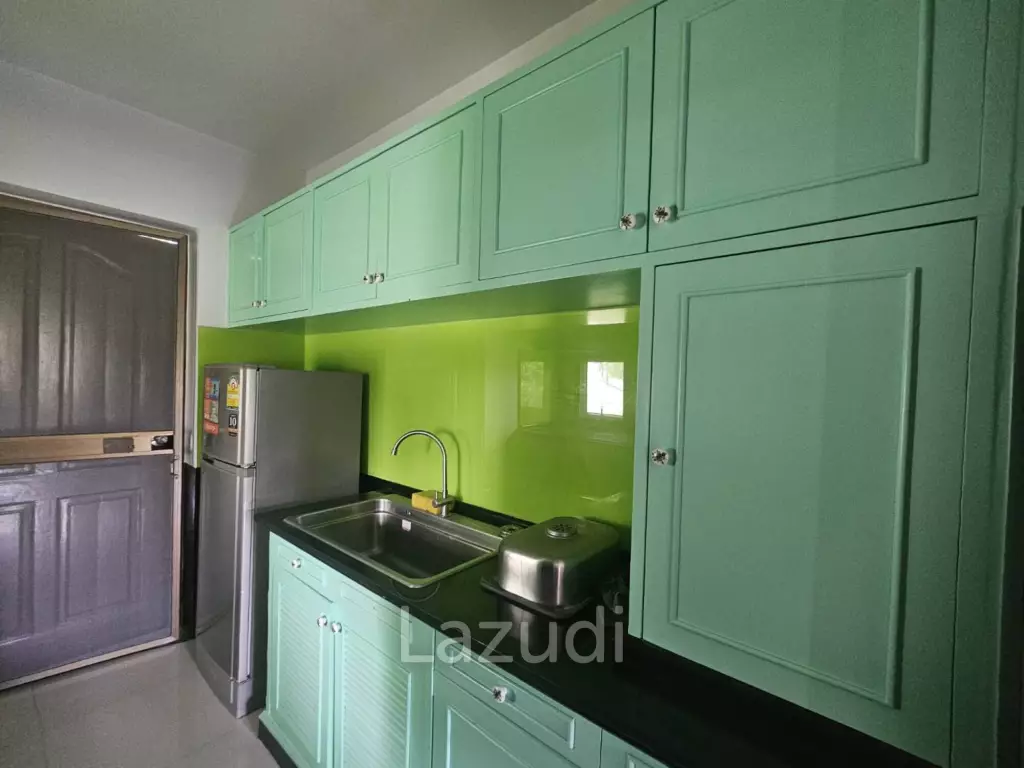 PALM HILLS CONDO : 2 Bed condo ground floor on the golf course