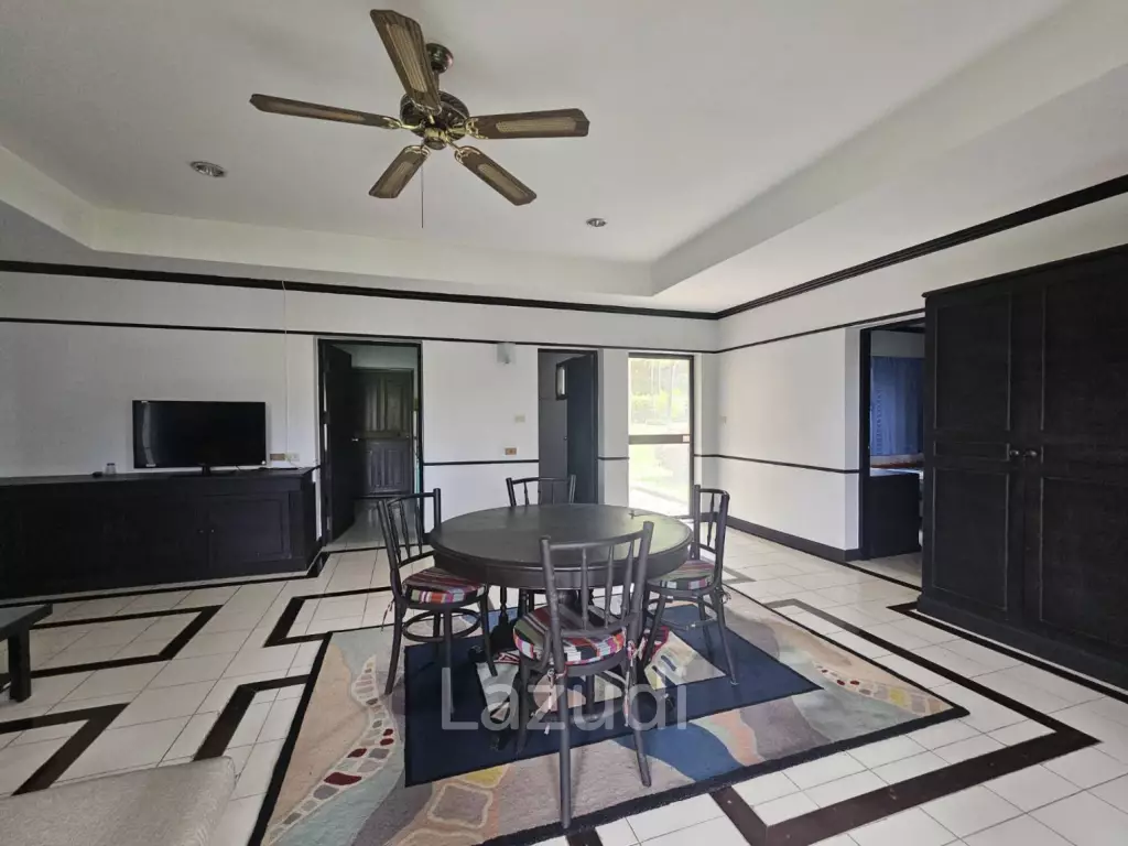 PALM HILLS CONDO : 2 Bed condo ground floor on the golf course