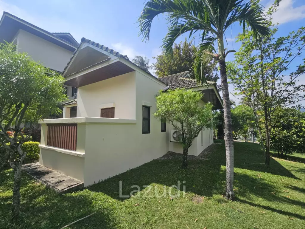 PALM HILLS CONDO : 2 Bed condo ground floor on the golf course