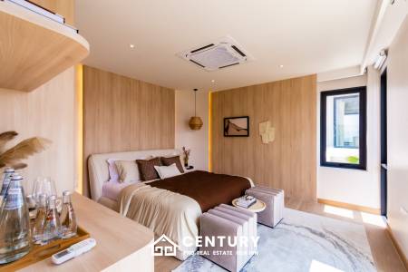 Oceanfront Luxury Villa in Bang Kao Cha Am