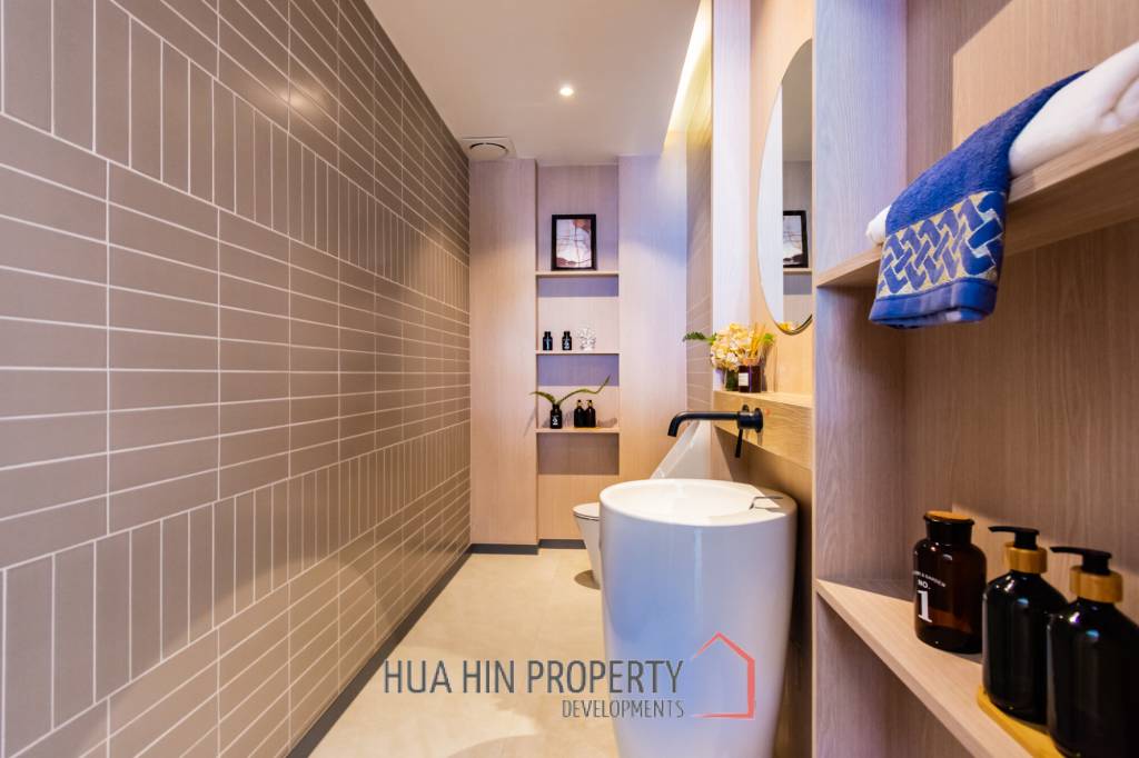 Oceanfront Luxury Villa in Bang Kao Cha Am