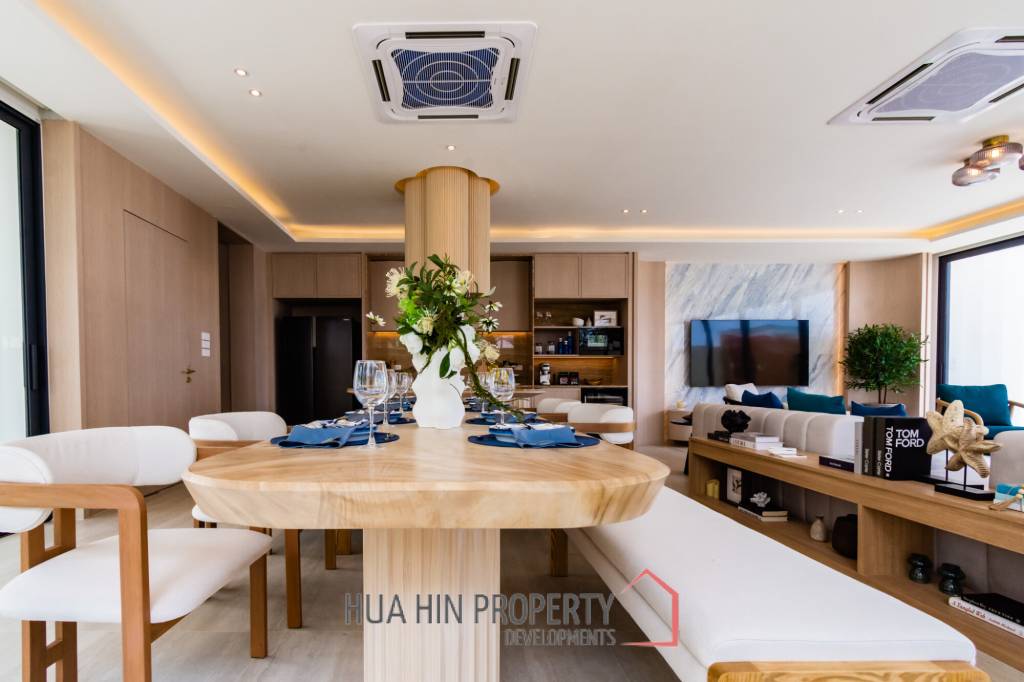 Oceanfront Luxury Villa in Bang Kao Cha Am