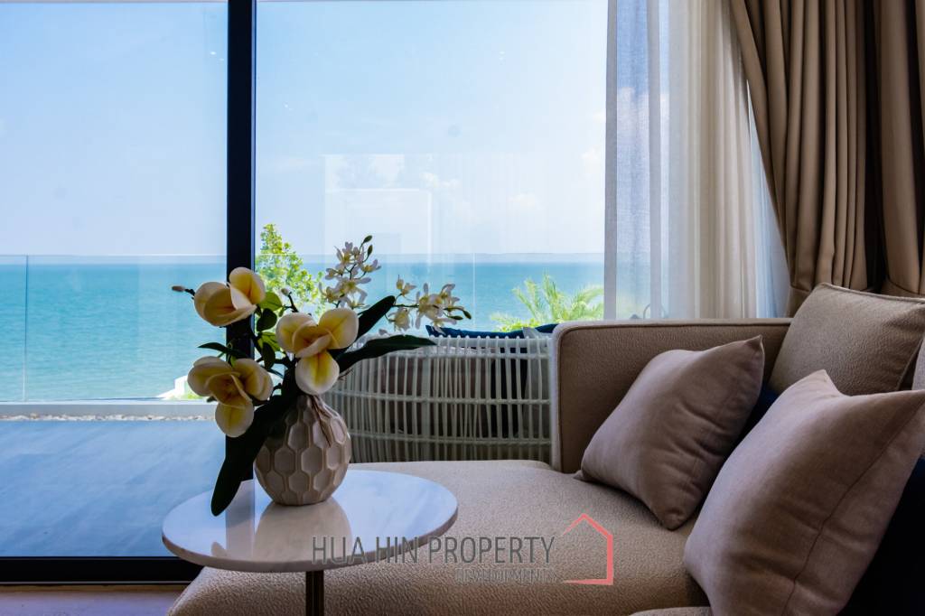 Oceanfront Luxury Villa in Bang Kao Cha Am