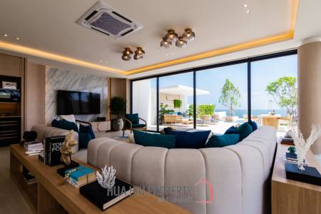 Oceanfront Luxury Villa in Bang Kao Cha Am