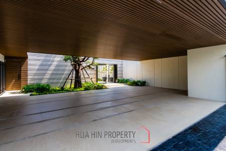 Oceanfront Luxury Villa in Bang Kao Cha Am