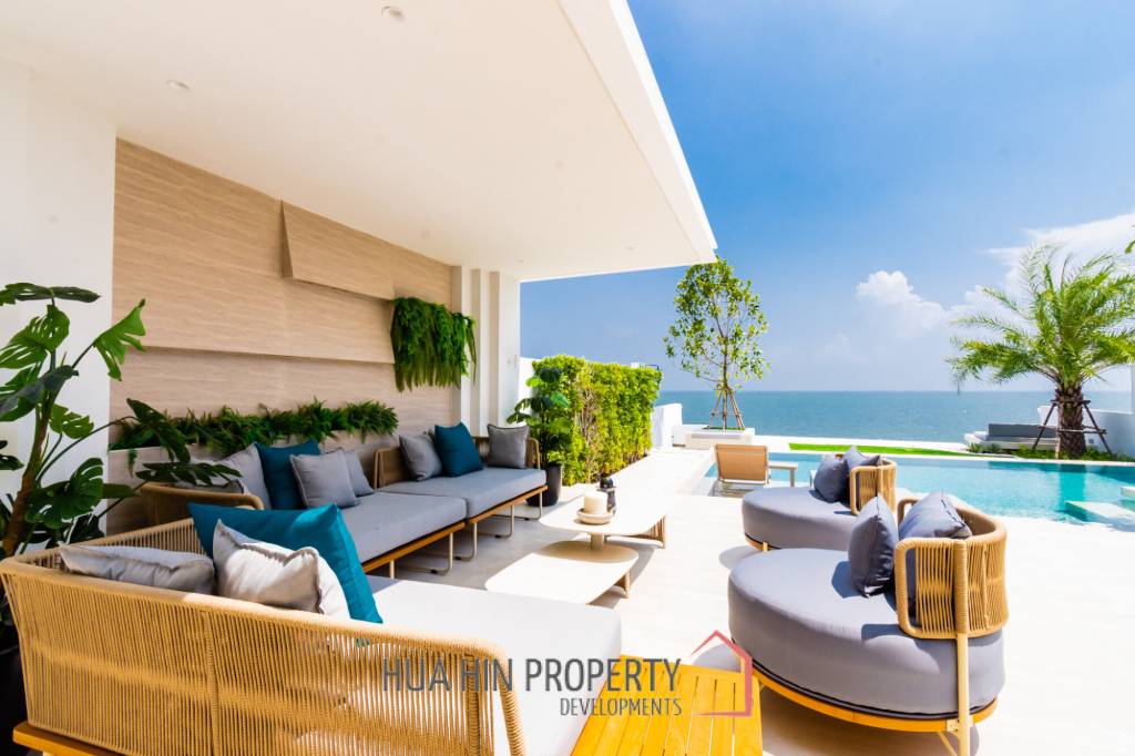 Oceanfront Luxury Villa in Bang Kao Cha Am