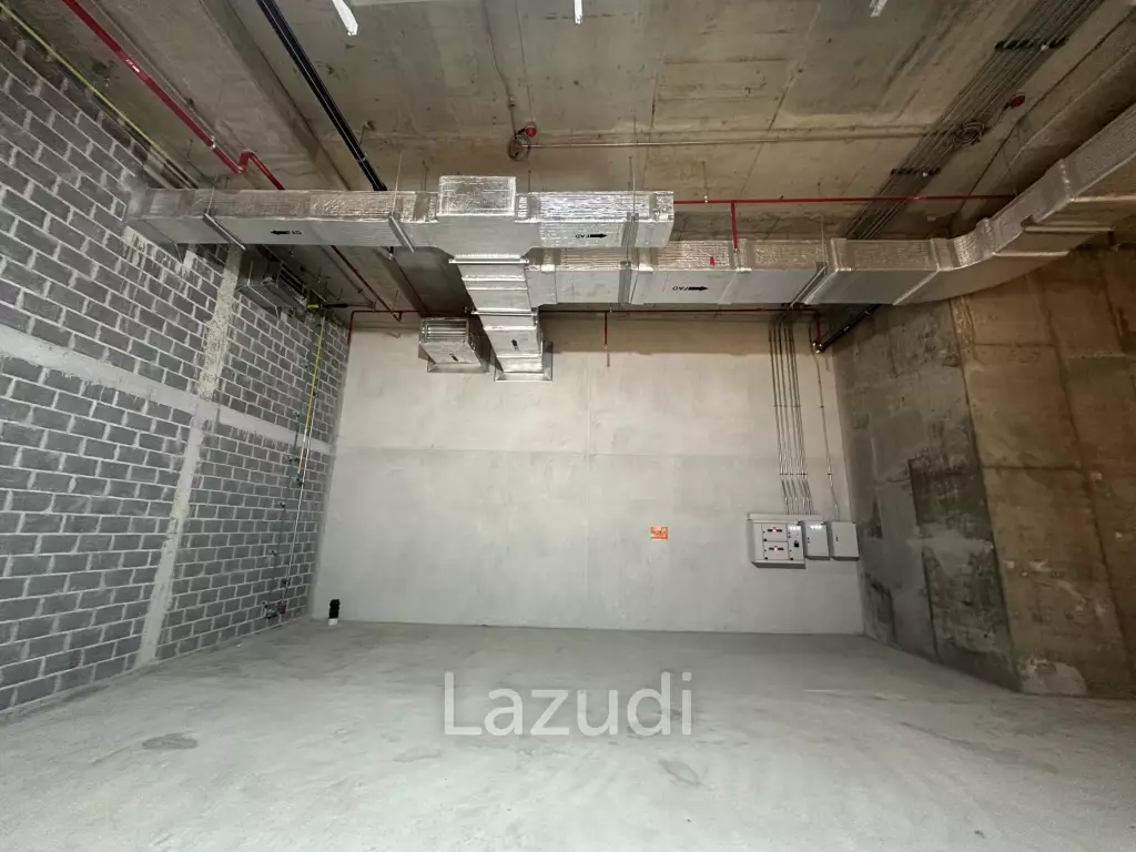 Spacious Retail Space with Industrial Style in Phra Khanong