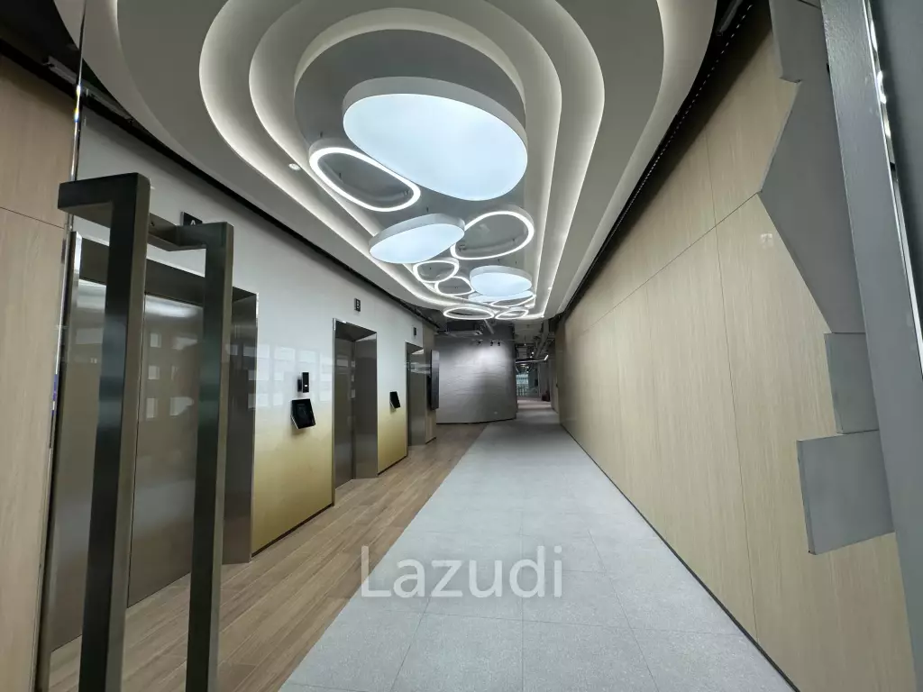 Modern Unfurnished Office Space in Phra Khanong Bangkok