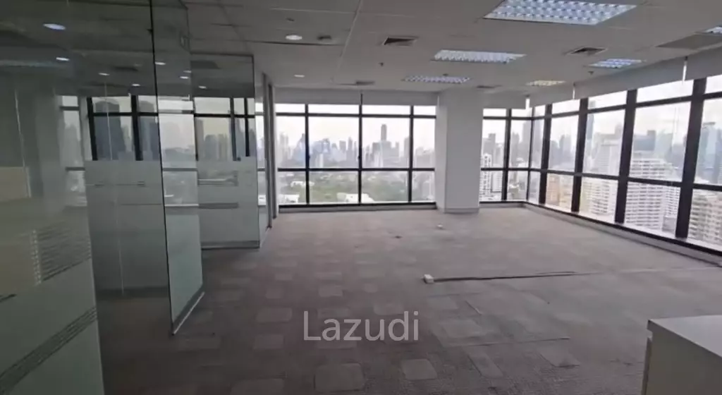 Spacious Furnished Office in CTI Tower Khlong Toei