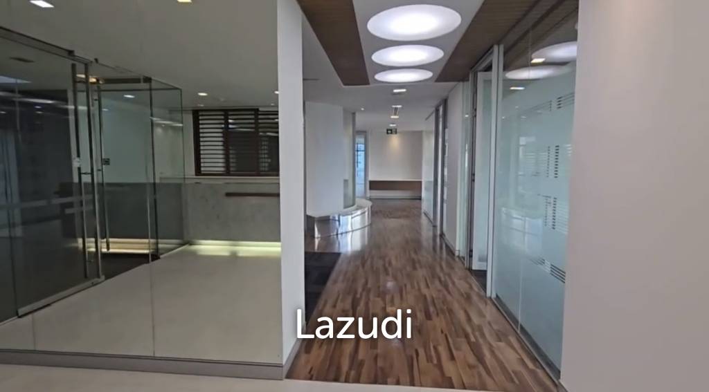 Spacious Furnished Office in CTI Tower Khlong Toei