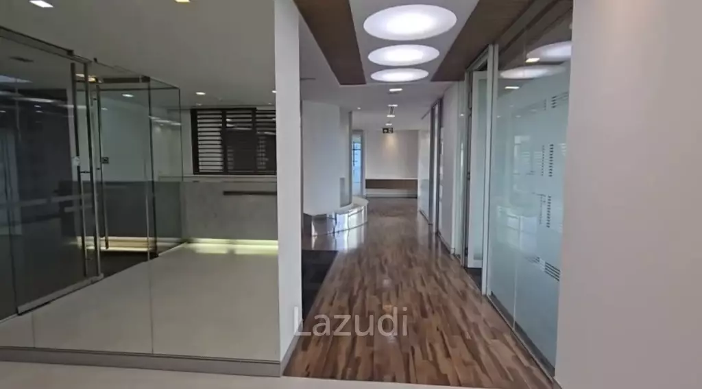 Spacious Furnished Office in CTI Tower Khlong Toei
