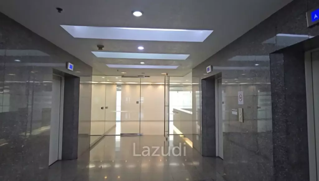 Spacious Furnished Office in CTI Tower Khlong Toei