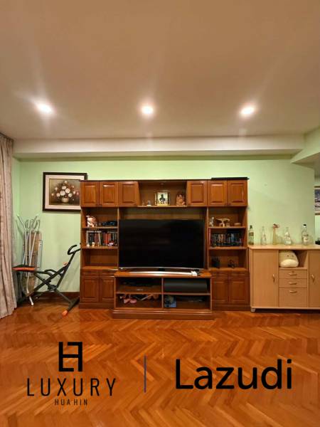 Spacious 2-Bed Condo in Baan Sansaran Hua Hin