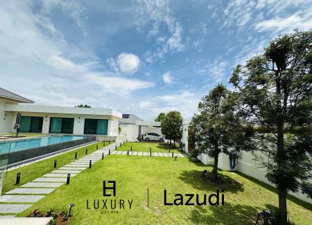 Hillside Hamlet 8: Luxury Mountain View Villa Unique 750 sqm