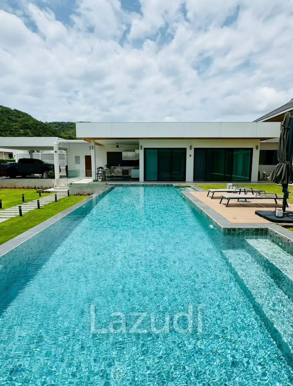 750 sqm Unique Luxury Mountain View Villa Hillside Hamlet 8