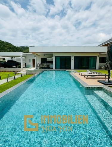 1245 qm Grundstück / 750 qm Wohnfläche / 14m x 4m Pool