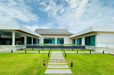 1245 qm Grundstück / 750 qm Wohnfläche / 14m x 4m Pool