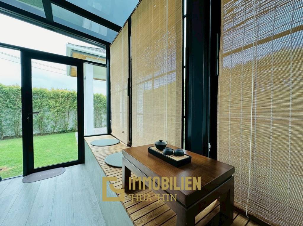 1245 qm Grundstück / 750 qm Wohnfläche / 14m x 4m Pool