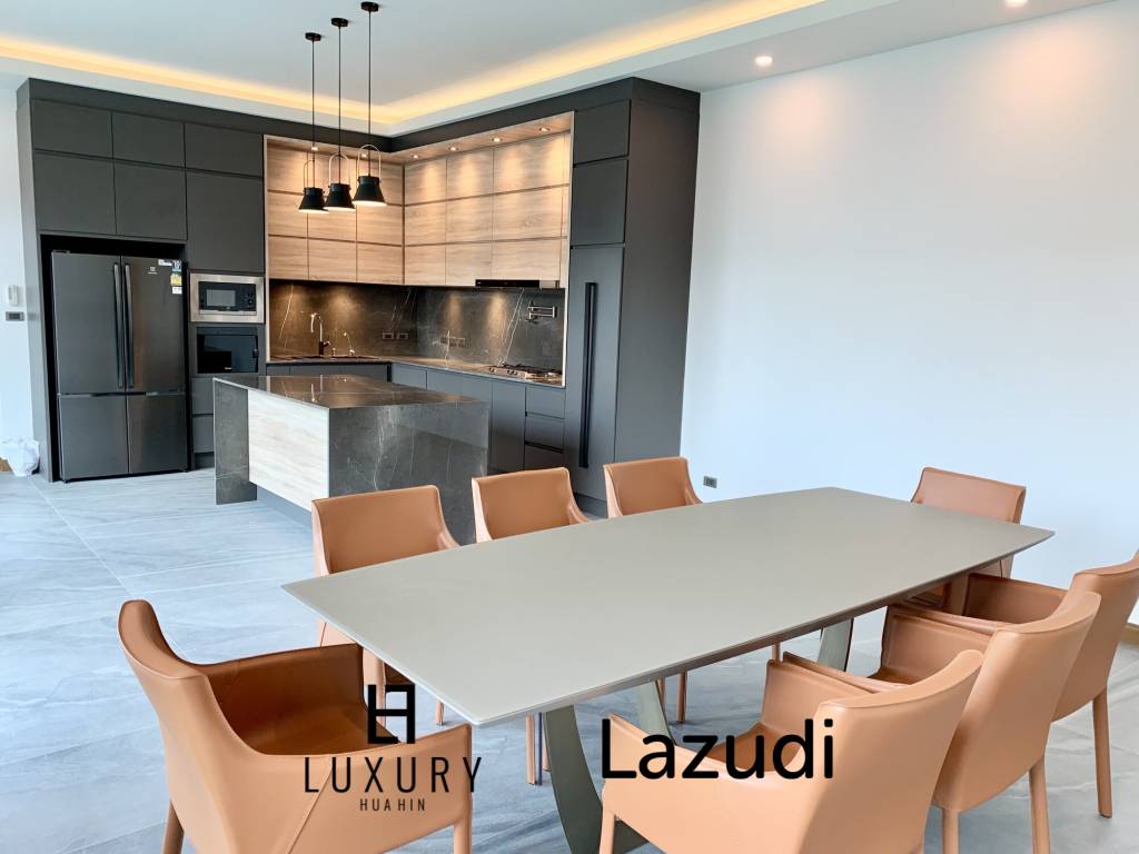 1,245 Kvm 5 Seng 4 Bad Villa for Salg