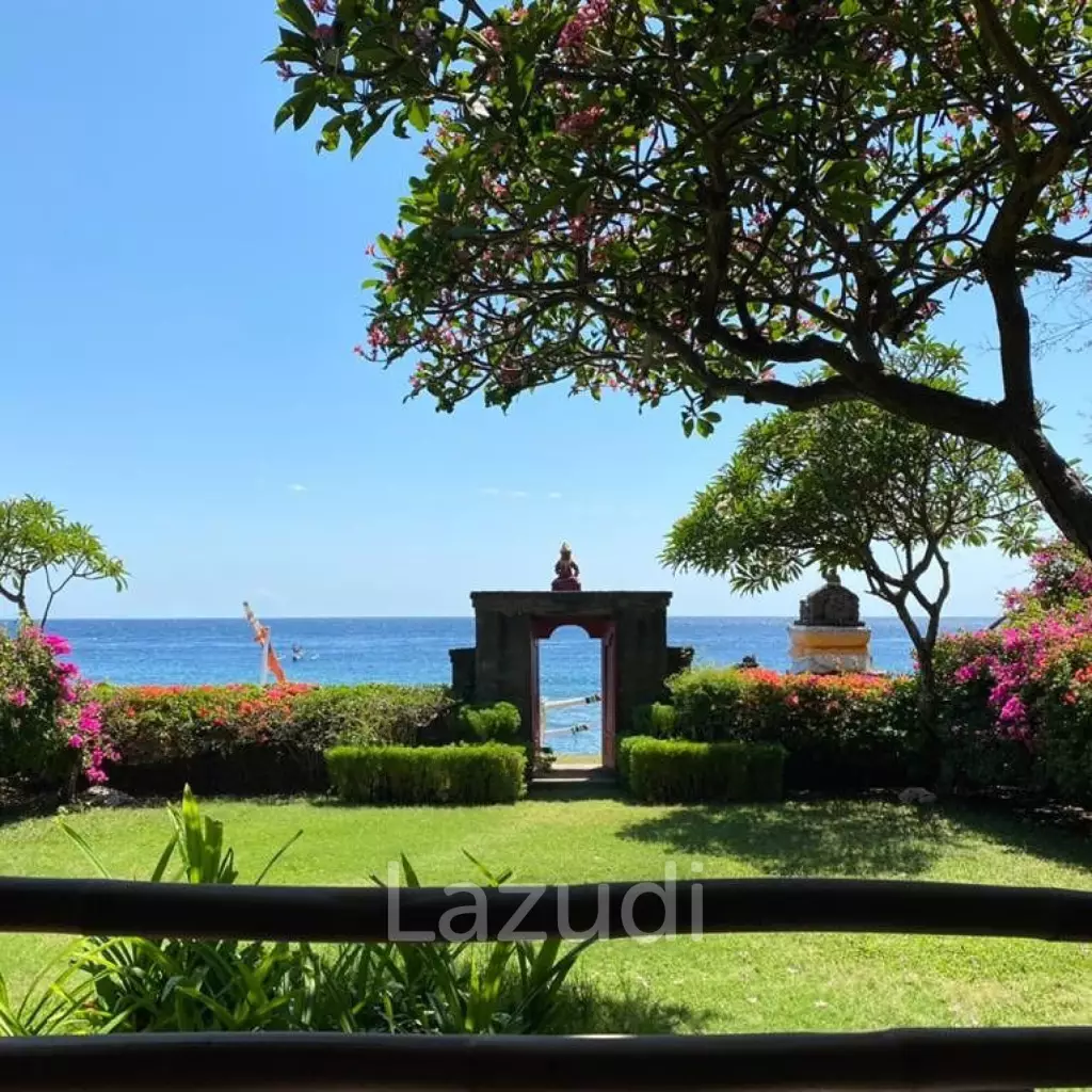 Freehold Beachfront Resort close to Amed Karangasem North Bali