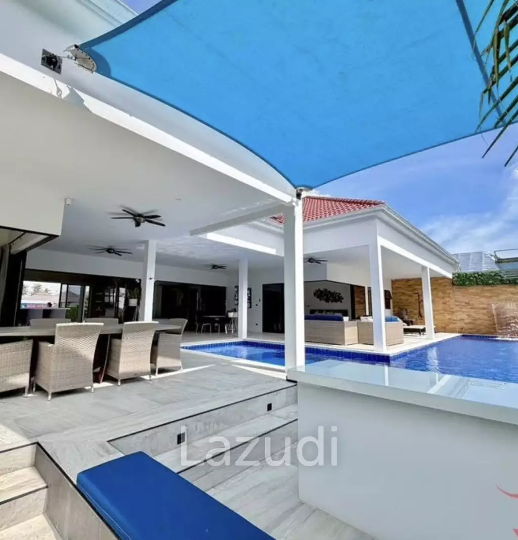 ST GEORGES PARK : 4 Bed Luxury Pool Villa