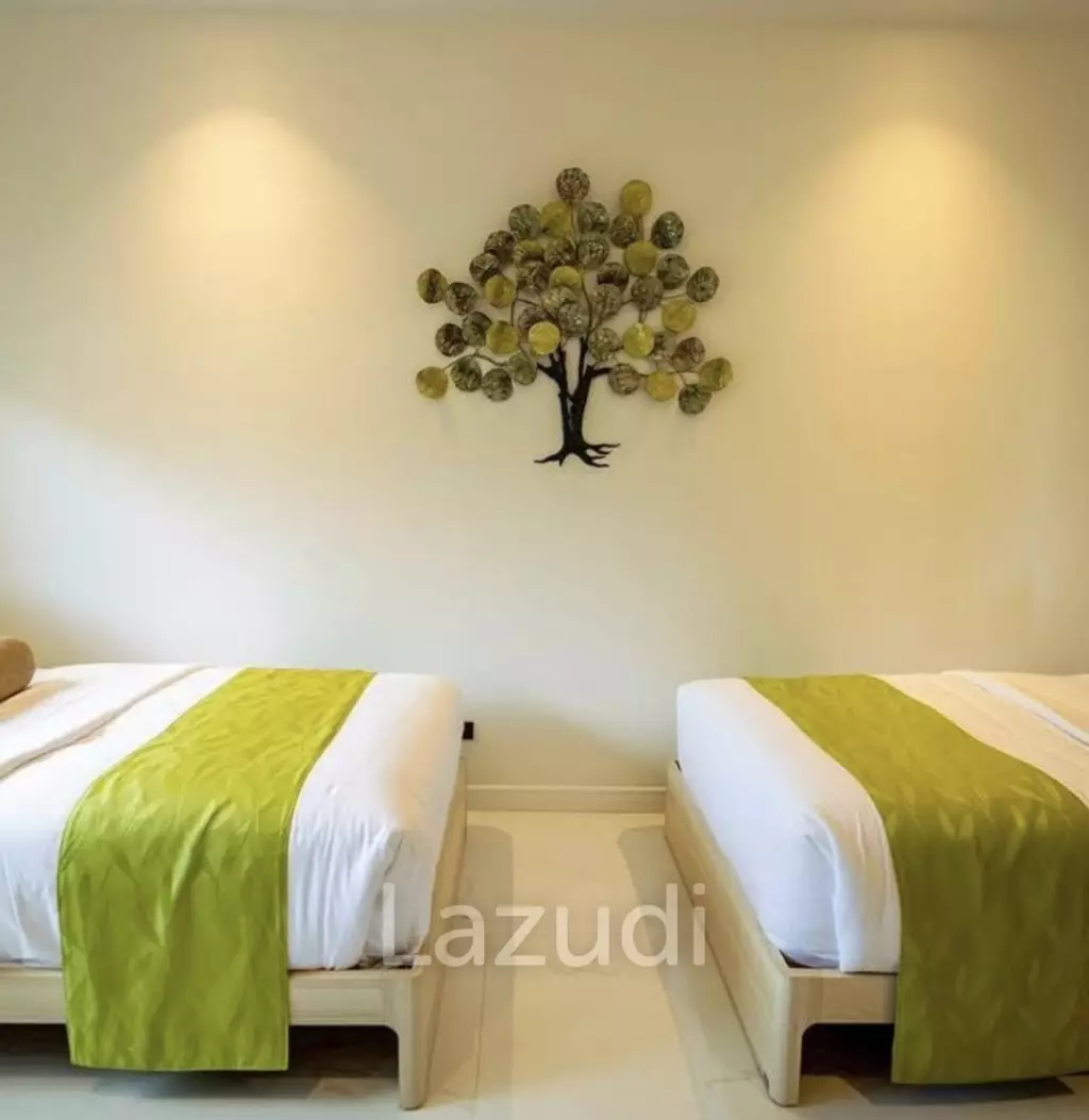 ST GEORGES PARK : 4 Bed Luxury Pool Villa