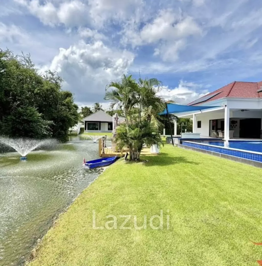 ST GEORGES PARK : 4 Bed Luxury Pool Villa