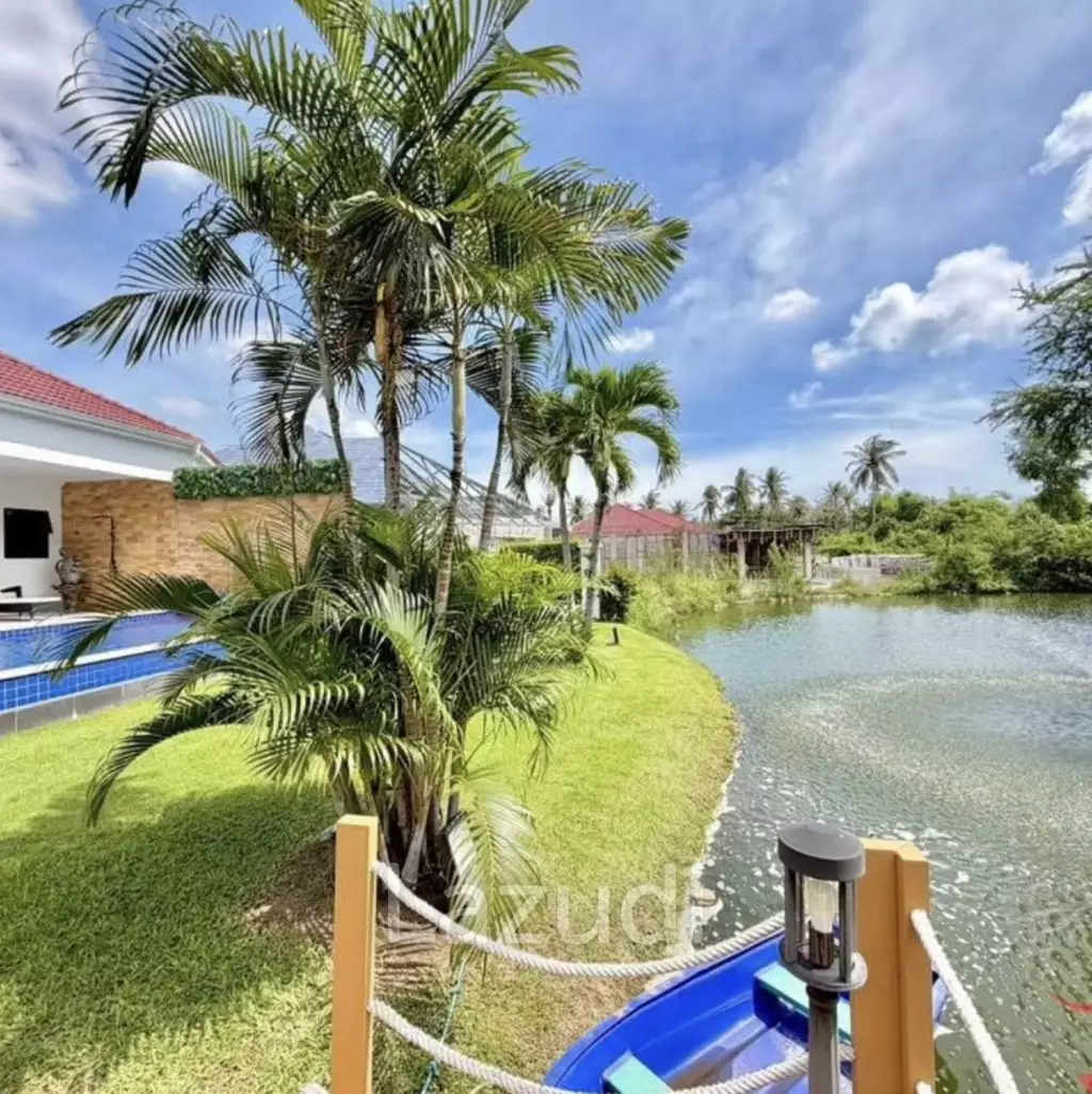 ST GEORGES PARK : 4 Bed Luxury Pool Villa