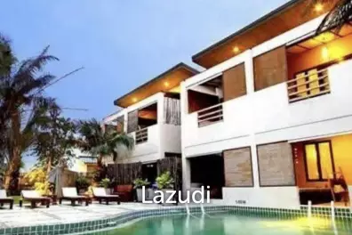 HOTEL THE HIDEAWAY RESORT : Great condition quality 40 room Hotel vry close to the Beach