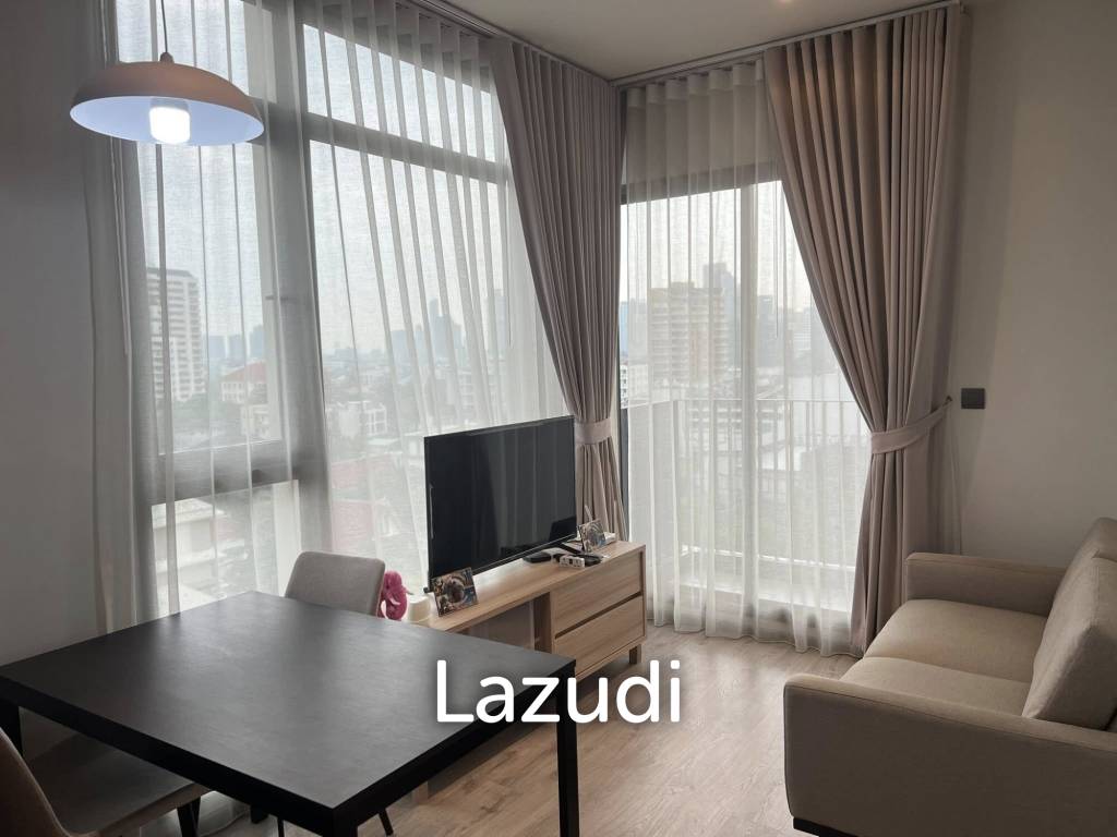 Luxurious Fully Furnished Condo in Ekkamai