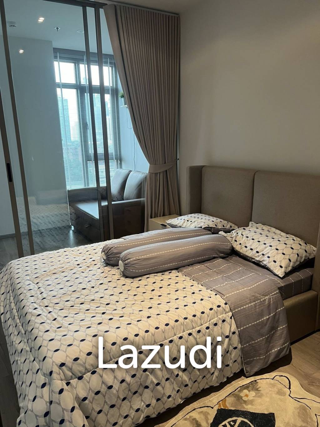 Luxurious Fully Furnished Condo in Ekkamai