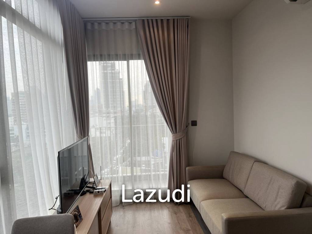 Luxurious Fully Furnished Condo in Ekkamai