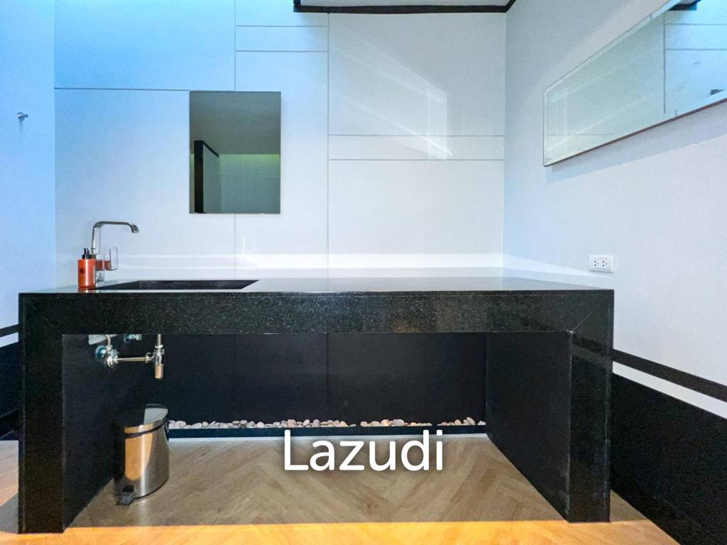 Japanese inspired 3-Bedroom Pool Villa in Soi Pasak, Thalang