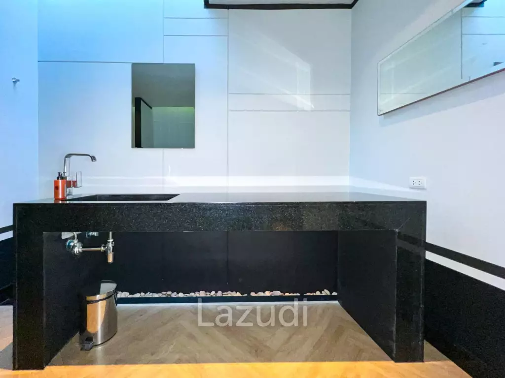 Japanese inspired 3-Bedroom Pool Villa in Soi Pasak, Thalang