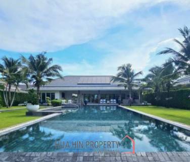 THE CLOUDS 1 : Luxury 7 bed pool villa