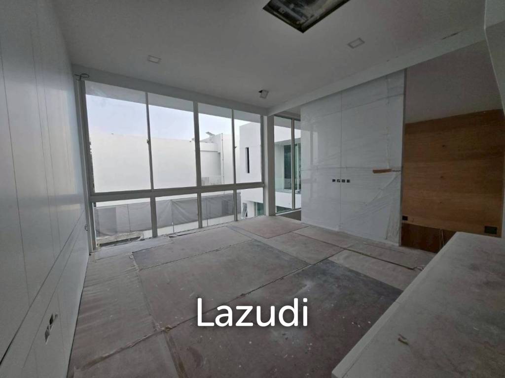 3 bedrooms 4 bathrooms  354 Sq.M Vive Bangna-KM.7