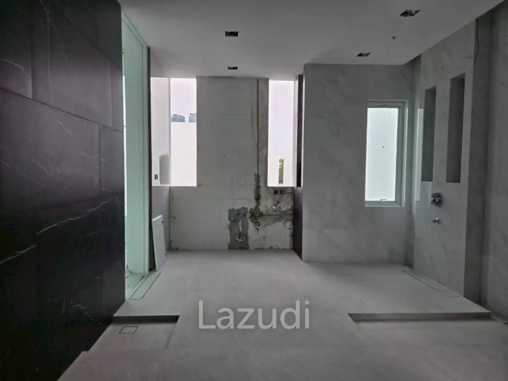 3 bedrooms 4 bathrooms  354 Sq.M Vive Bangna-KM.7