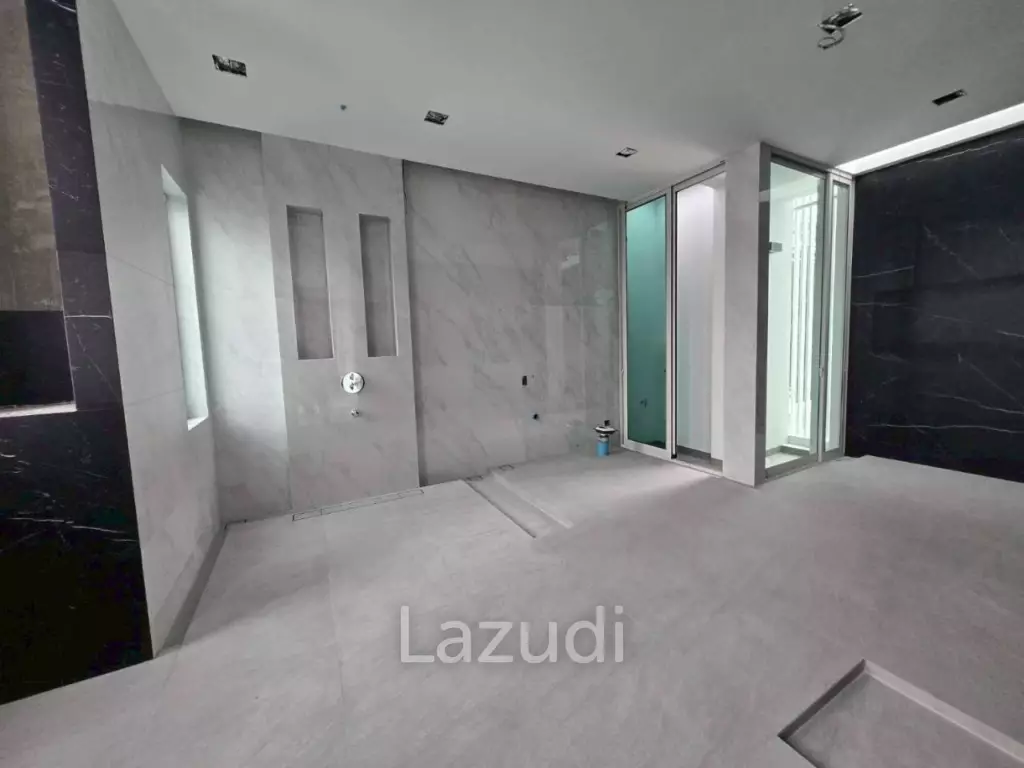 3 bedrooms 4 bathrooms  354 Sq.M Vive Bangna-KM.7
