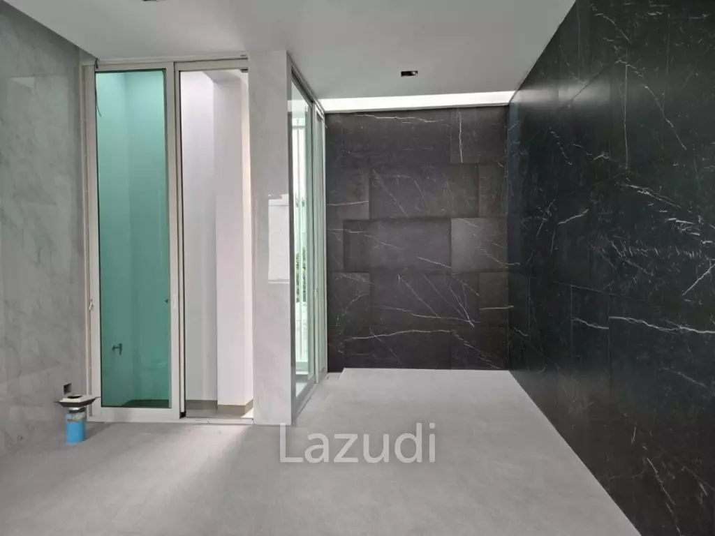 3 bedrooms 4 bathrooms  354 Sq.M Vive Bangna-KM.7