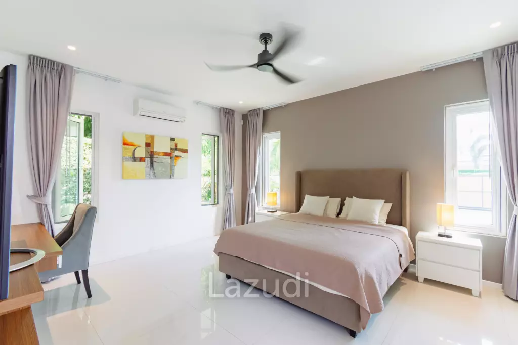 THE CLOUDS 1 : Luxury 7 bed pool villa