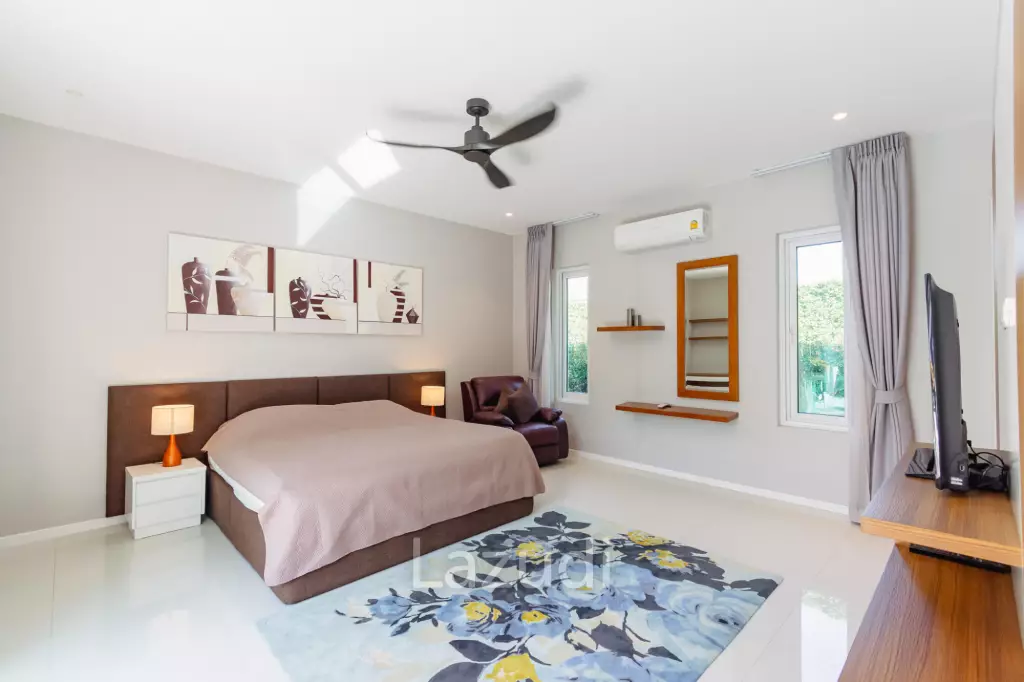 THE CLOUDS 1 : Luxury 7 bed pool villa
