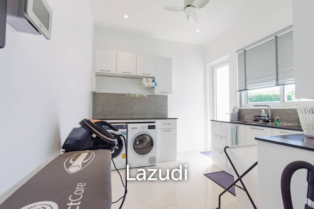 1,980 ตร.ม 7 เตียง 8 อาบน้ำ วิลล่า For ขาย